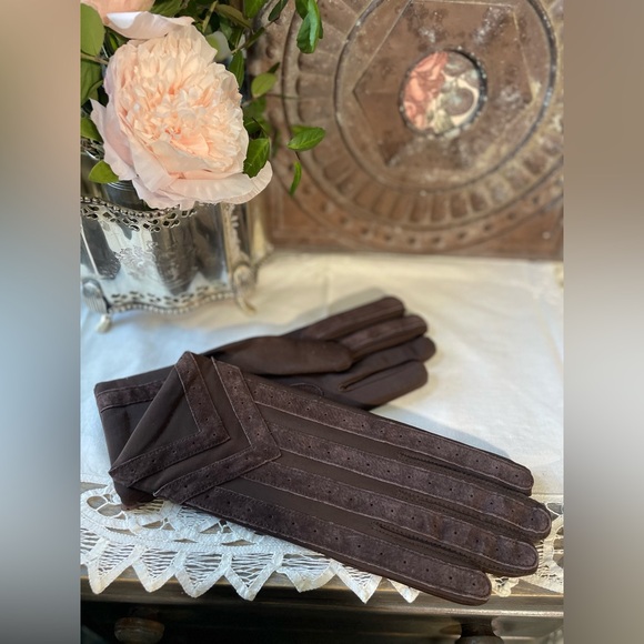 Vintage Isotoner Brown fabric & leather soft lining gloves Womens M/L nwt - Picture 2 of 8
